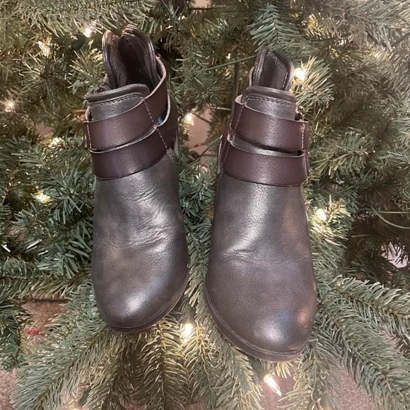 Blowfish booties - Picture 3 of 12